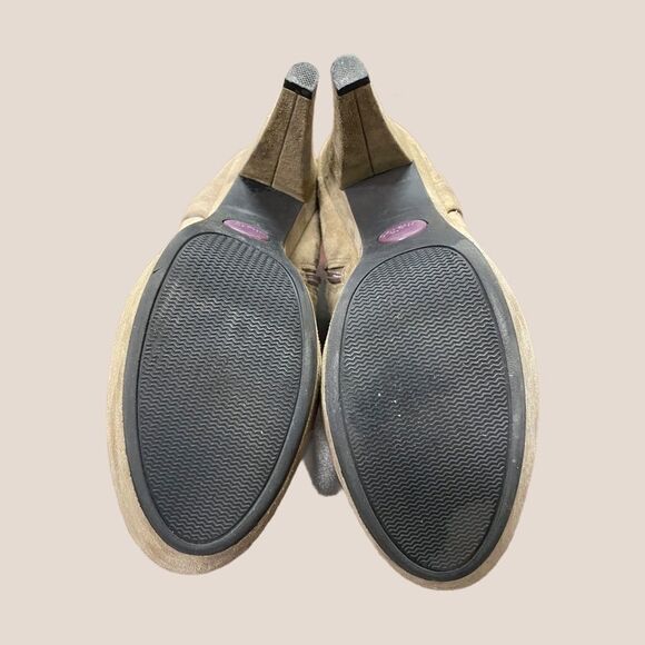 Me Too Tan Suede Platform Ankle Booties 7 - Picture 5 of 5